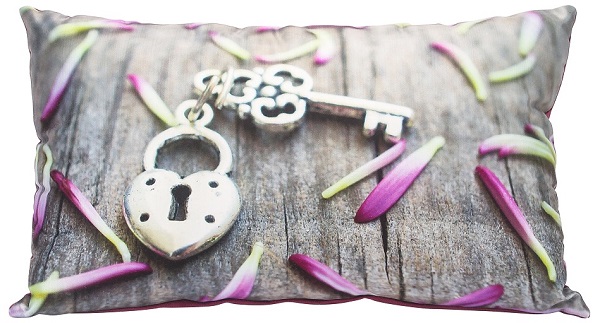 Kolorados-coussin-amour-cadenas